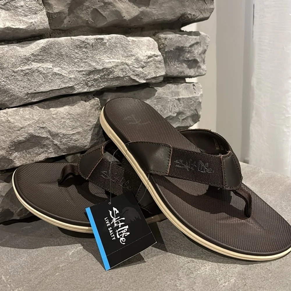 Salt Life Leather Upper,rubber outsole,textured insole, thong flip flops/sandals